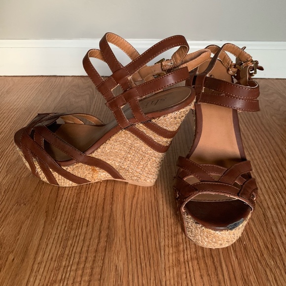 Shi Dark Brown Strappy Wedges - Picture 1 of 5